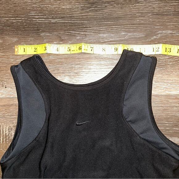 Nike workout crop top, black, women’s, size small (4-6) - Picture 3 of 10